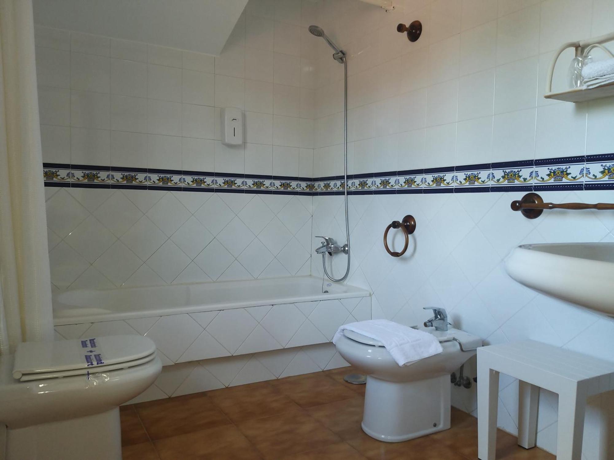 Frades Hostal Restaurante O'Cadaval חדר תמונה